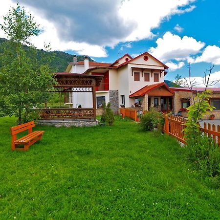 Villa Alexandra グレヴェナ エクステリア 写真